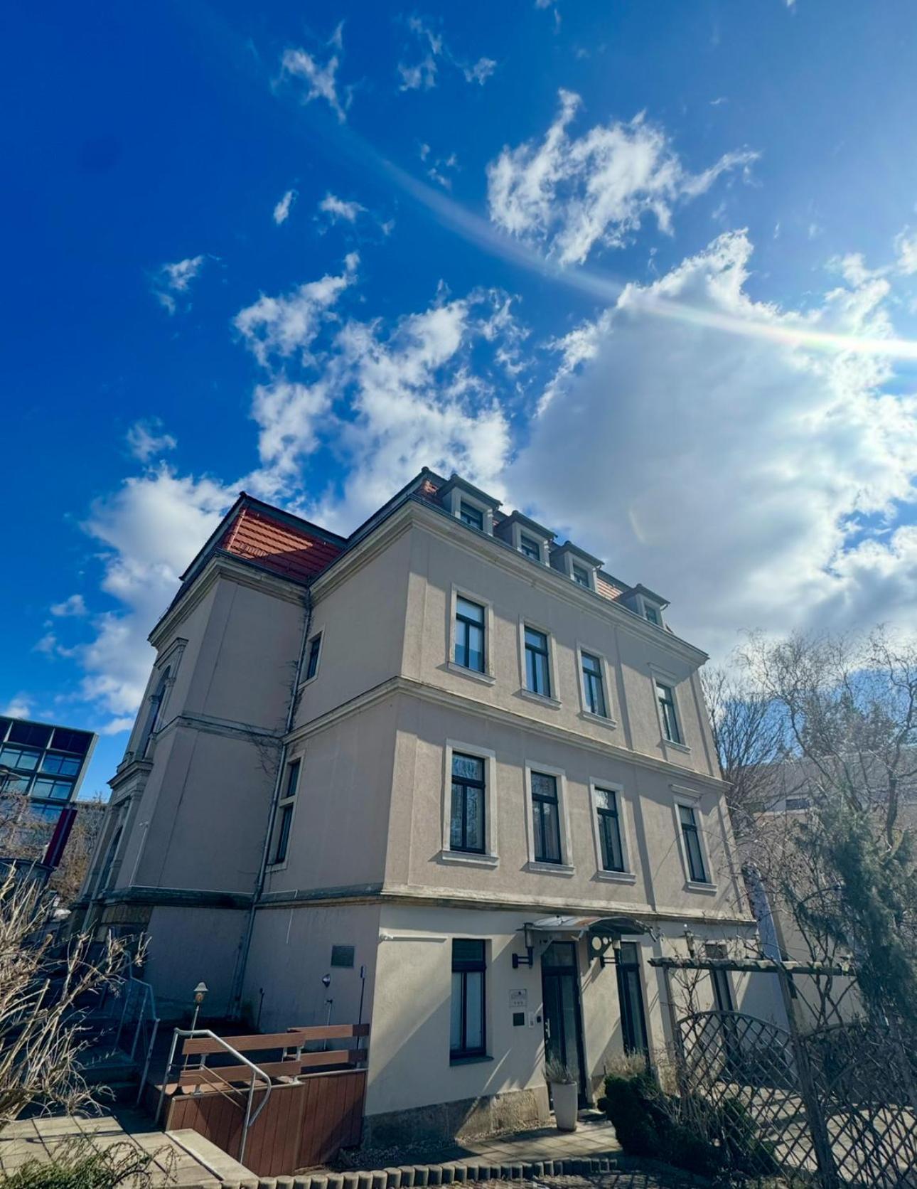Hotel Villa Kipping Am Hauptbahnhof Dresden Bagian luar foto