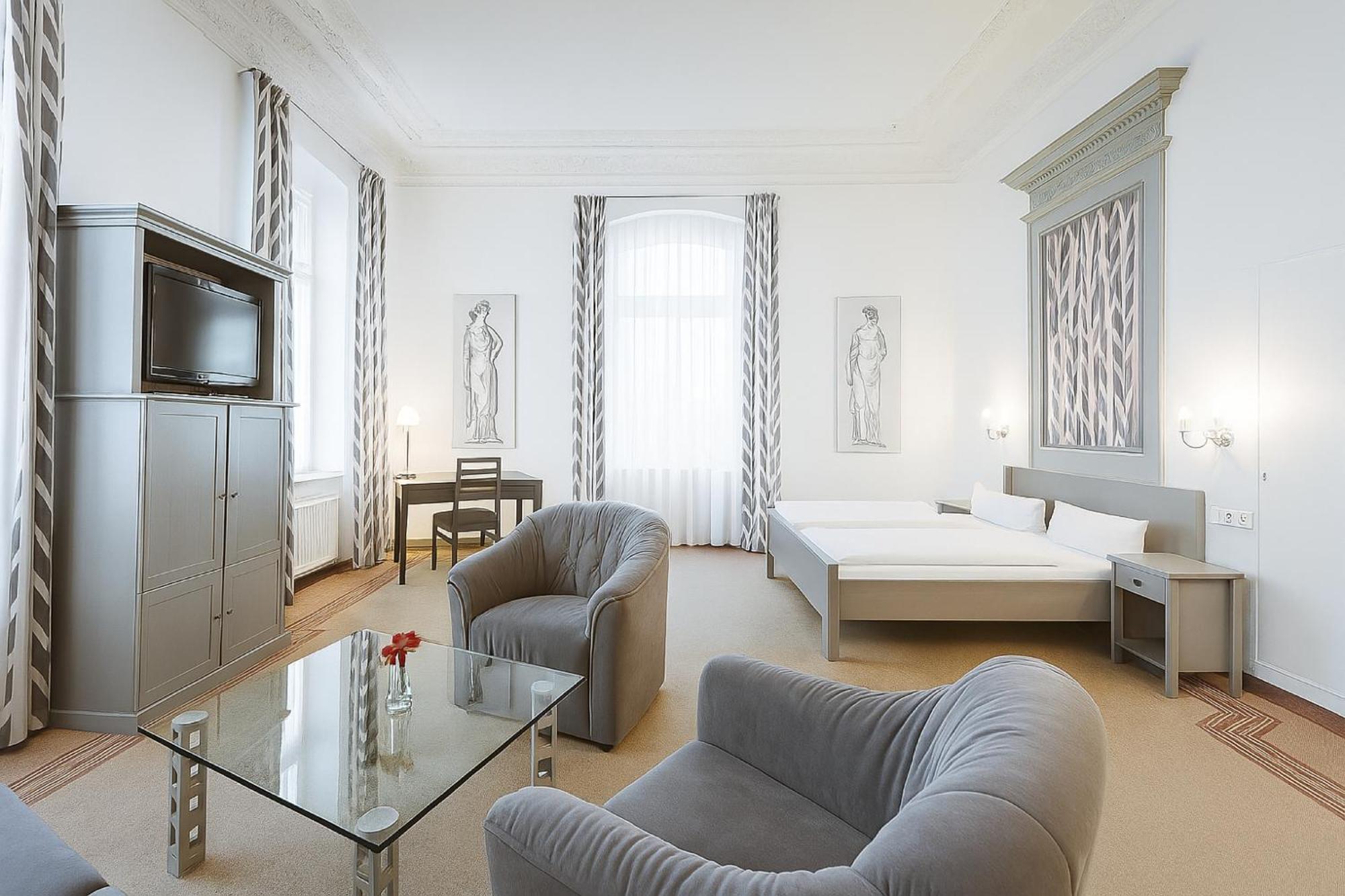 Hotel Villa Kipping Am Hauptbahnhof Dresden Bagian luar foto