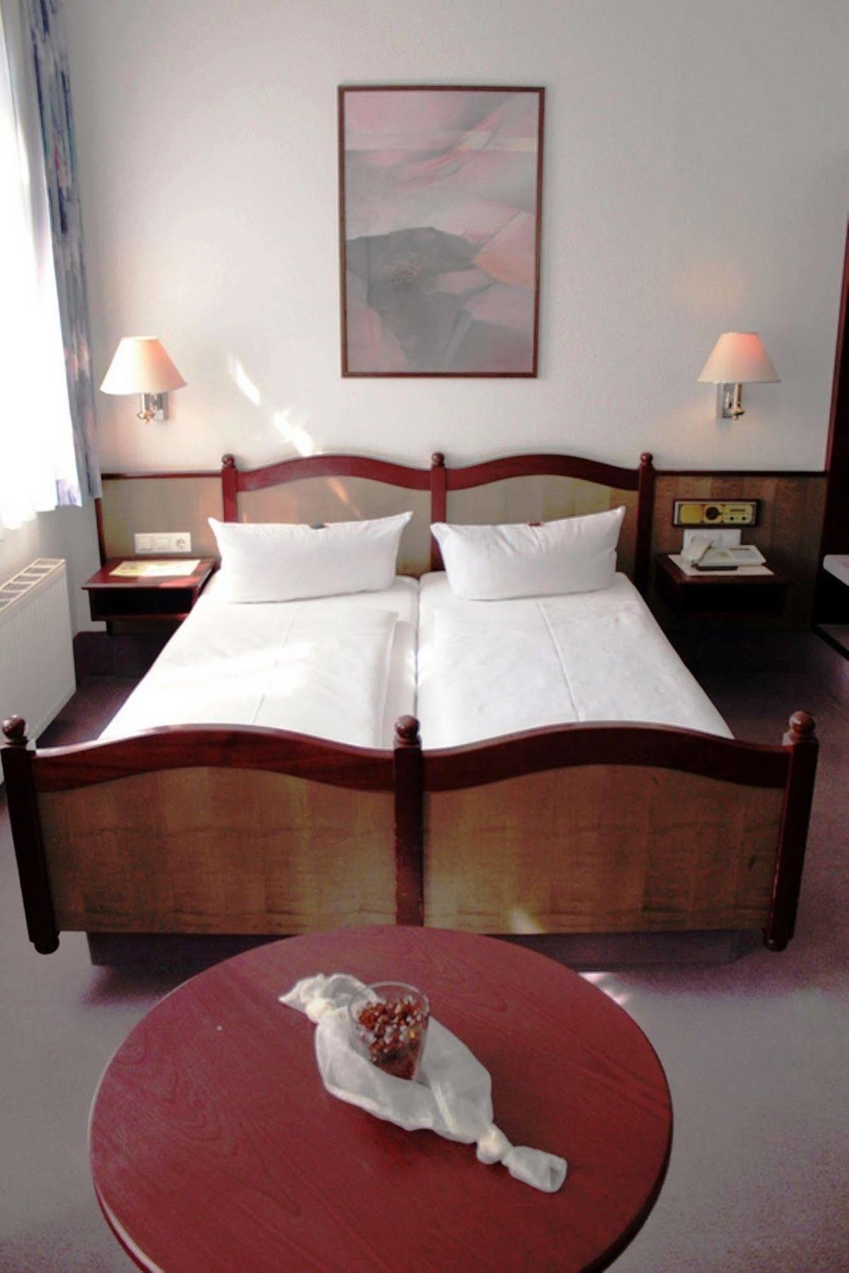 Hotel Villa Kipping Am Hauptbahnhof Dresden Bagian luar foto